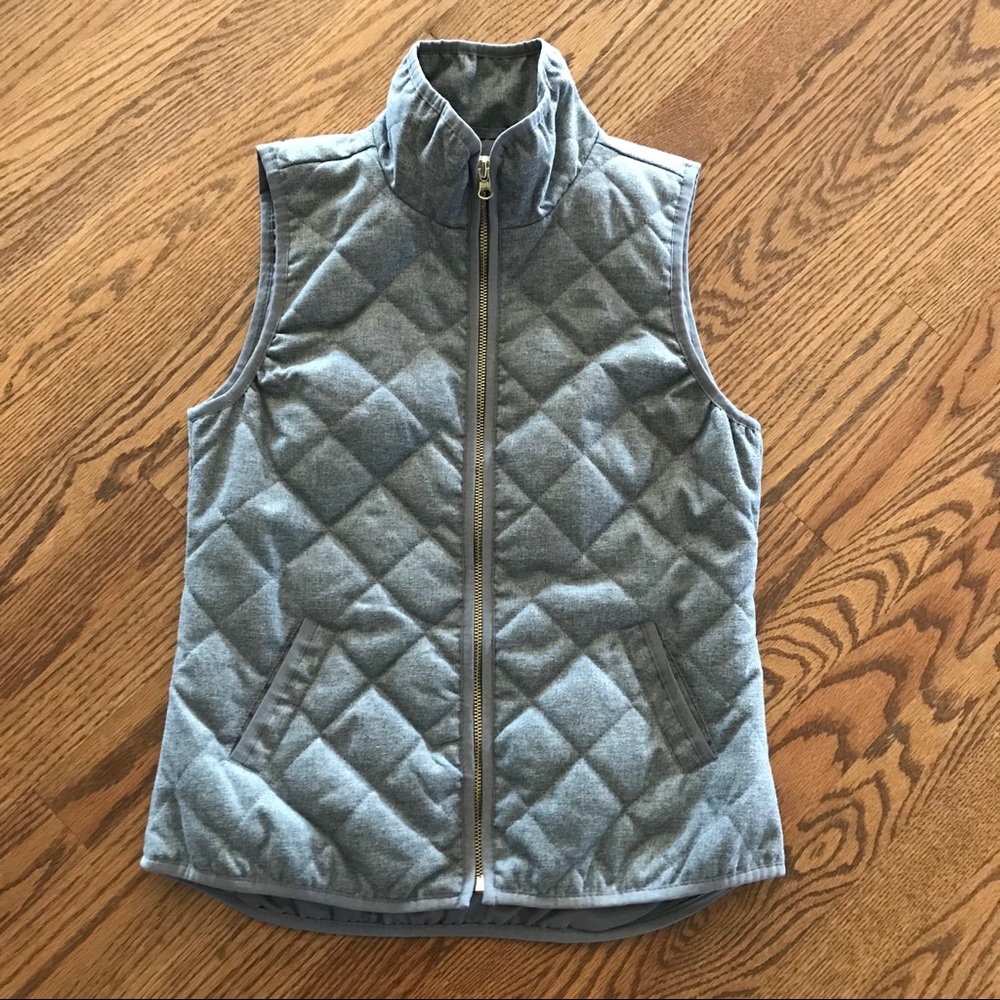 Grey Old Navy Quilted Vest Size XS